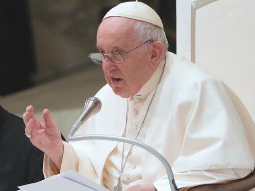 La confessione di Papa Francesco: ho firmato le mie dimissioni