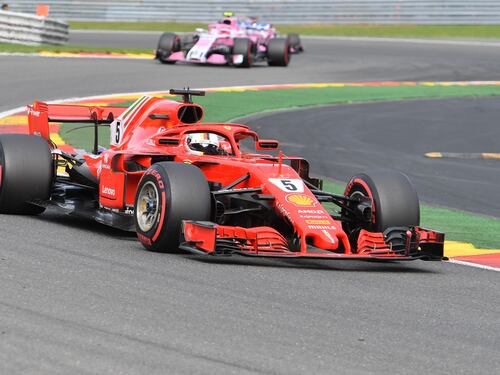 Vettel e la Ferrari trionfano davanti a Hamilton