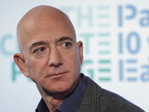 Amazon nei guai negli Usa: la denuncia per l’inganno ai clienti di Prime