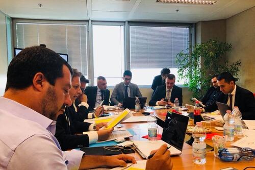 Vertice Salvini-Di Maio al Pirellone. Flat tax e Fornero nella bozza di programma