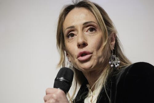 Governo, rivendicazione di Arianna Meloni: “Una fortuna avere Giorgia”. E inchioda la sinistra