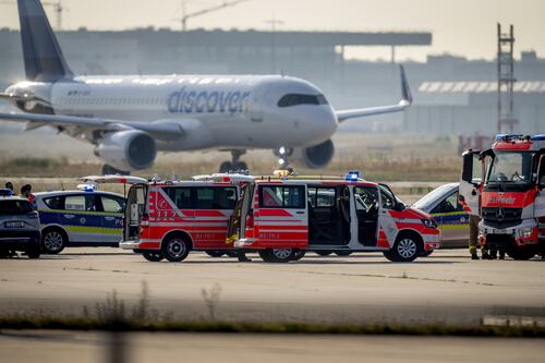 Francoforte, aeroporto in tilt e cancellazioni per la protesta degli eco-vandali