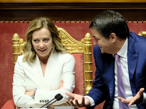 Meloni sceglie Fitto per l'Ue e sigla il patto con gli alleati per la manovra