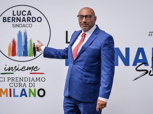 Milano, Luca Bernardo ha la pistola? E pure Pierpaolo Sileri. La dura vita del medico