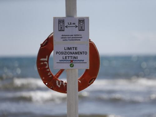 Torna l'obbligo di mascherina all'aperto: ordinanza a Ponza e San Felice Circeo