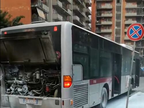 Ancora paura e fiamme sugli autobus