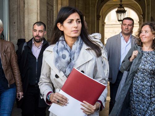"Dieci mesi alla Raggi"