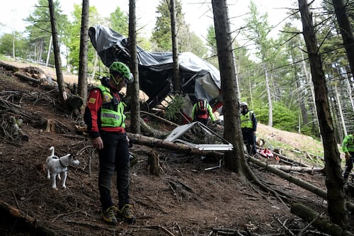 Tragedia del Mottarone, Eitan in mezzo alla guerra dei parenti: ora è la zia che non lo fa vedere ai nonni