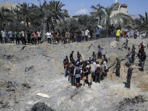 Gaza, giallo sulle sorti di Deif dopo il raid di Israele. Che fa una strage di civili