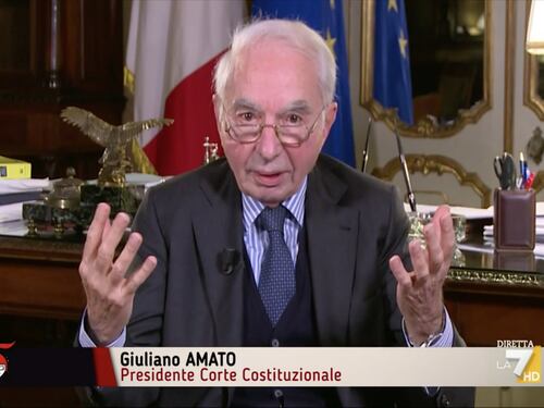 DiMartedì, Giuliano Amato bacchetta sul referendum: ”Non rappresentano tutto il popolo”