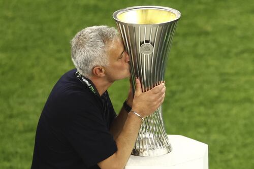 Il trionfo di Mourinho in Conference League: "Abbiamo scritto la storia e ora resto qui"