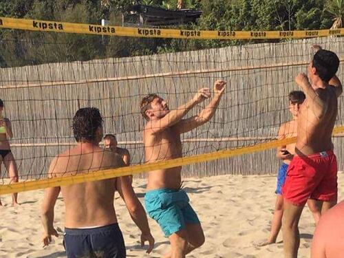Francesco Totti a Sabaudia tra sole e schiacciate