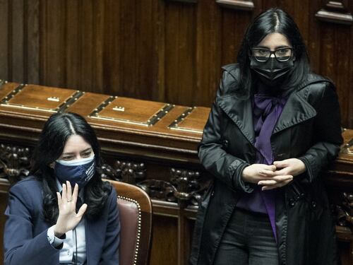 Il governo pensa alle poltrone. Nel rimpasto fantasma rischiano le ministre