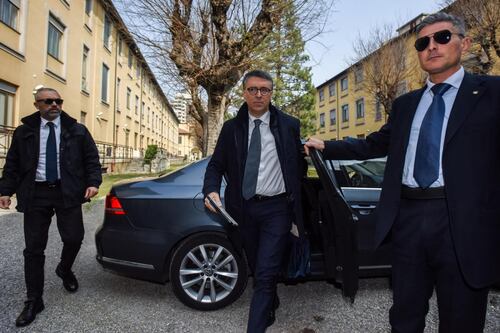 Anticorruzione, il governo riduce i poteri di Cantone sul controllo degli appalti