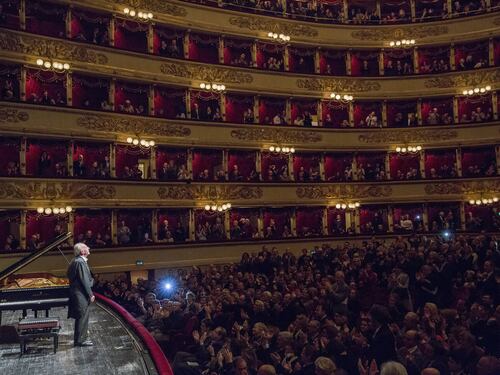 Maurizio Pollini, la musica piange il pianista perfetto scomparso a 82 anni
