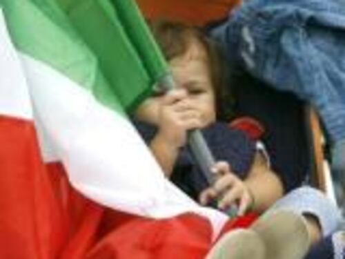 I vu' cumprà tifano Italia