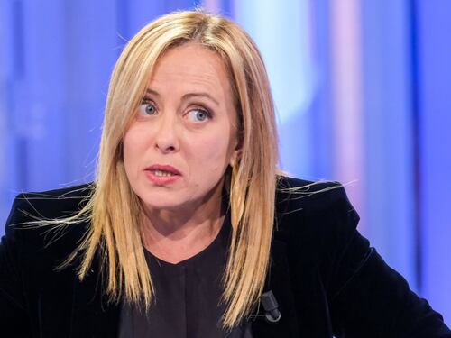 Meloni: tasseremo le commissioni Pos per aiutare i negozianti