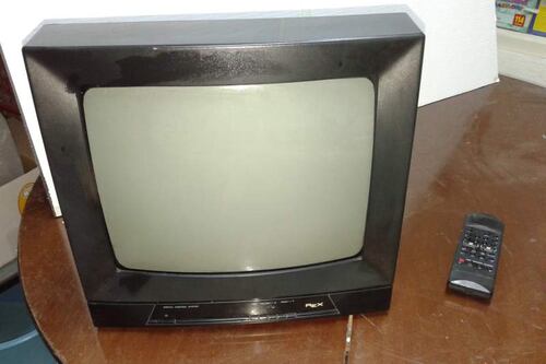 Il volume della tv è troppo alto. All'anziana chiesti 3mila euro di danni