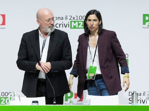Cannabis, il Pd rinnega Schlein anche sulla droga: blitz dei bonacciniani