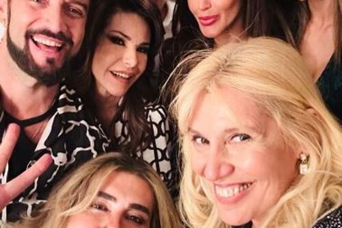 Il party a casa Signoretti per salutare la primavera: folla di vip a Milano