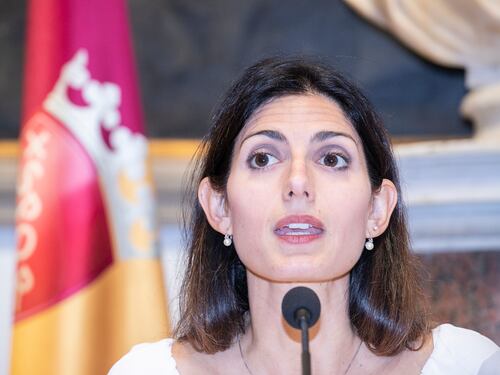 Ancora un rimpasto, la Raggi ricambia assessori