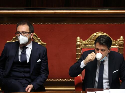Il prossimo bersaglio si chiama Bonafede e non lo salva manco Ciampolillo