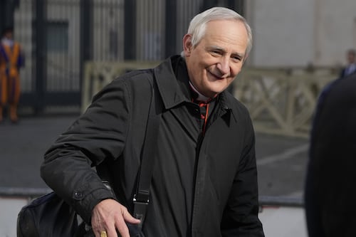 Zuppi, la festa di Rep e il gelo con il nuovo papa: rimpiangiamo Bergoglio