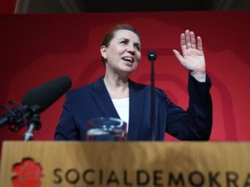 Danimarca, si dimette la premier Frederiksen, eroina della battaglia per la Groenlandia