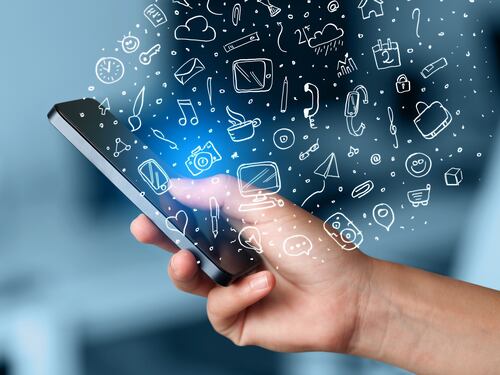 Gli italiani diventano tecnologici: ecco le App più scaricate