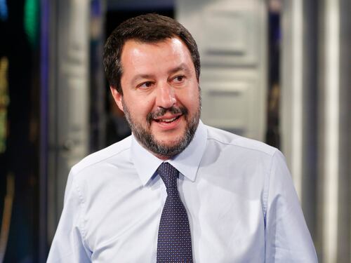 Salvini-Raggi, guerra totale tra Lega e M5S