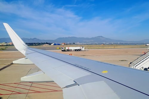 Germania, avvistati droni misteriosi su Hannover: chiuso l'aeroporto
