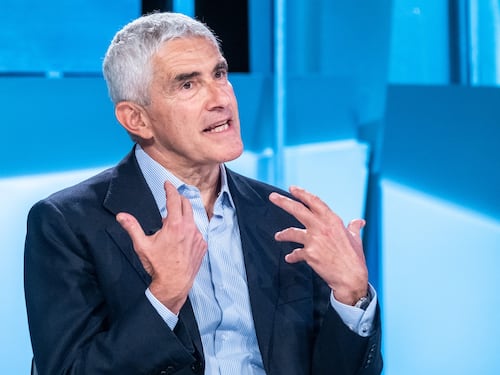 Insulti delle femministe a Meloni, Casini rompe il silenzio della sinistra: “Autolesionismo politico”