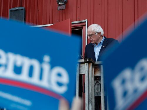 Primarie in Iowa, il sistema va in tilt. Trump gongola: e vogliono governare?