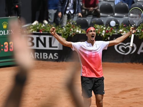 Sonego batte Rublev e vola in semifinale