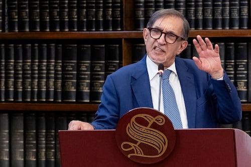 Legge elettorale e ballottaggio, La Russa inchioda la sinistra. Poi asfalta Vannacci: “Ha tradito”