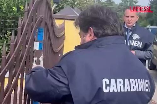 Bambini sepolti, scattano i domiciliari per la madre: "Omicidio volontario aggravato"
