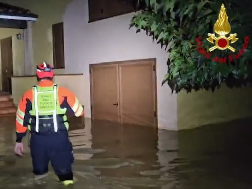 Maltempo Toscana, nonna e nipote di 5 mesi portati via dall'acqua