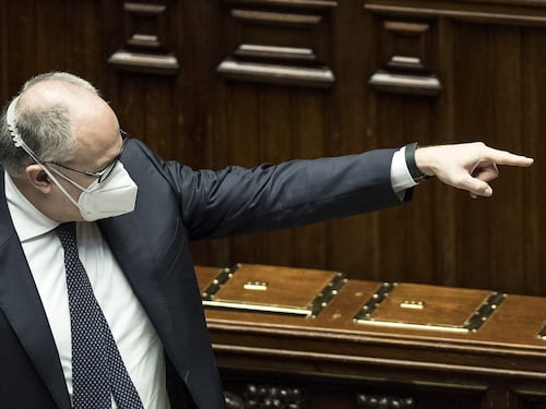 Il governo dimentica i terremotati: maxi bollette per le case distrutte