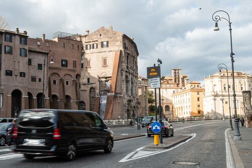 Tutti fuori dal Centro, ecco chi dice "no" alla cacciata dei romani