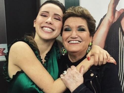 Aurora Ramazzotti incinta? Il sospetto dei fan sul pancino. E lei risponde su Instagram