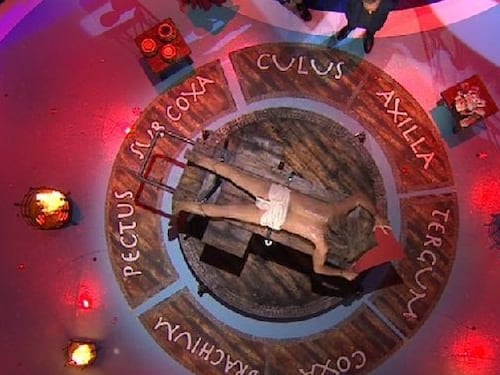 Concorrente paralizzato durante Ciao Darwin, assolti in quattro