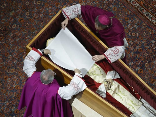 Papa Ratzinger, quel filo tenue che lo lega a Lady Diana