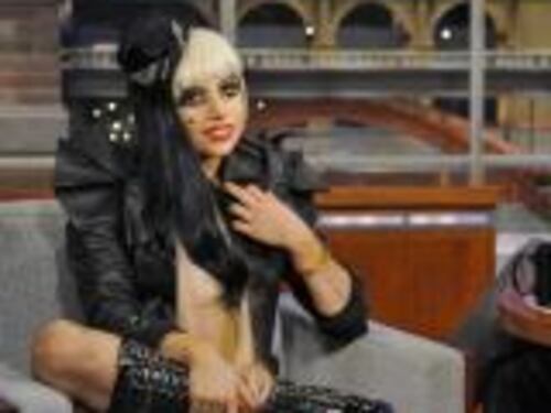 Lady Gaga seminuda al Letterman Show