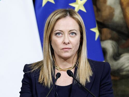 Rincaro carburanti, l'attacco di Giorgia Meloni: basta mistifcazioni