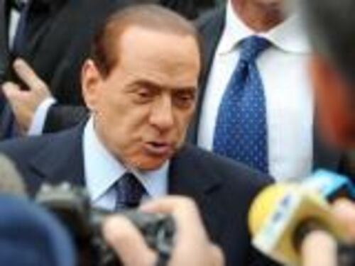 Berlusconi mediatore per non far saltare il Pdl
