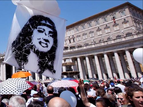 Indagine interna sulla tomba in Vaticano. Il fratello: "E' una svolta storica"
