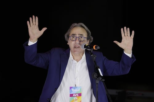 De Luca show contro Bonelli: “Un portaseccia, produce solo depressione nazionale”