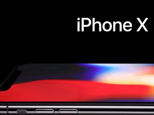 Scatta l'ora dell'iPhone X, il Melafonino del decennale