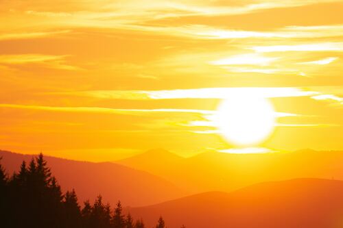 Meteo, "colpo di coda estivo". Giuliacci: quando e dove torna il caldo