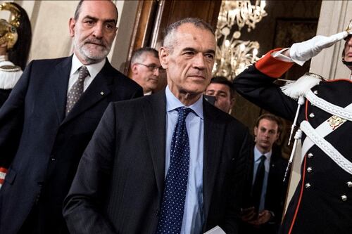 Cottarelli prende ancora tempo. Cresce l'ipotesi del voto il 29 luglio